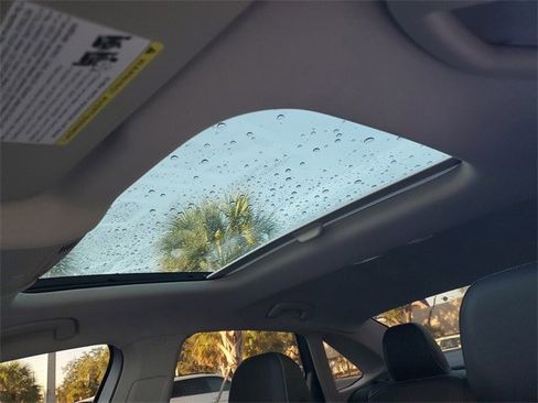 Certified 2024 Volkswagen Jetta SE image 29