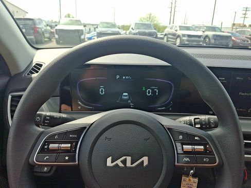 New 2026 Kia Seltos LX image 13