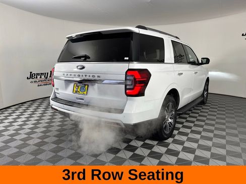 Used 2024 Ford Expedition Limited image 6