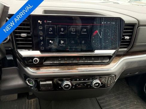 Used 2023 GMC Sierra 1500 SLE w/ X31 Off-Road Package AWD/4WD image 13