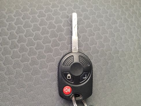 Used 2018 Ford Escape SE w/ SE Sync 3 Package image 32