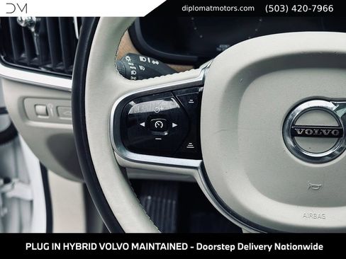 Used 2019 Volvo S90 T8 Inscription w/ Advanced Package AWD/4WD image 31