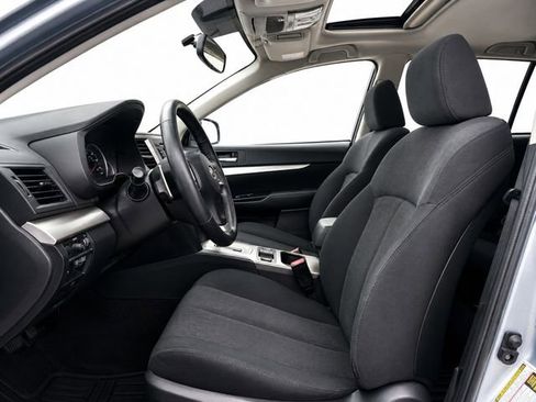 Used 2014 Subaru Outback 2.5i Premium w/ Moonroof Package AWD/4WD image 11