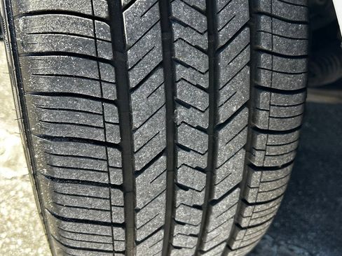 Used 2020 Ford Fusion SE image 44