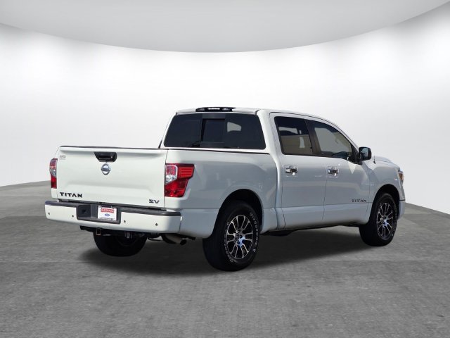 Used 2021 Nissan Titan SV RWD image 4