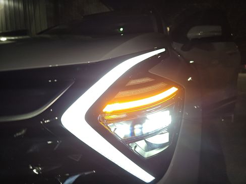 Used 2024 Kia Sportage SX image 33