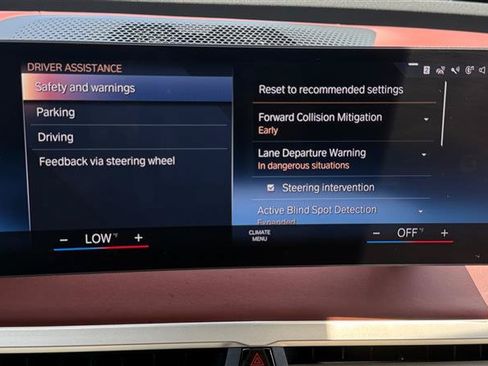 Used 2022 BMW iX xDrive50 w/ Premium Package AWD/4WD image 32