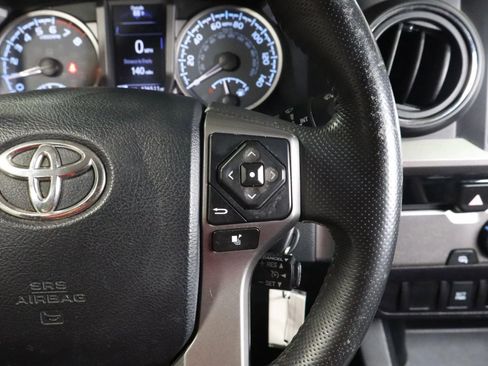Used 2017 Toyota Tacoma SR5 w/ Tow Package image 22