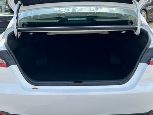 Certified 2025 Toyota Camry SE FWD image 14
