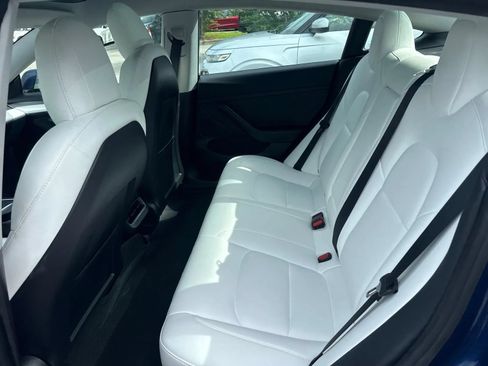 Used 2023 Tesla Model 3 Standard Range RWD image 12