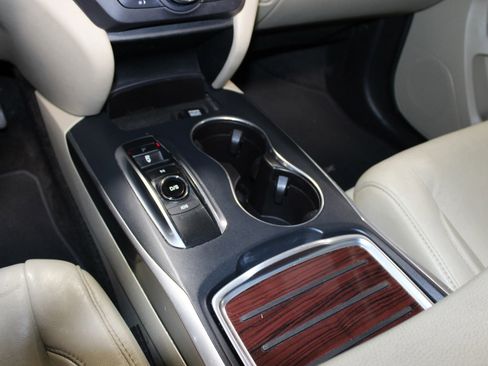 Used 2016 Acura MDX FWD image 18