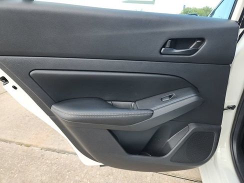 Used 2025 Nissan Altima 2.5 SV FWD image 21