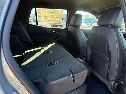 New 2026 Chevrolet Equinox LT w/ Convenience Package II FWD image 47