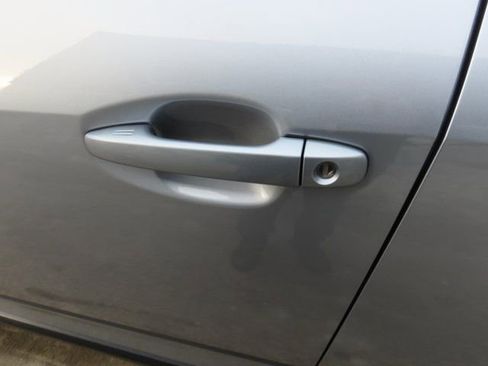 Used 2025 Subaru Outback Premium w/ Popular Package #1A image 22