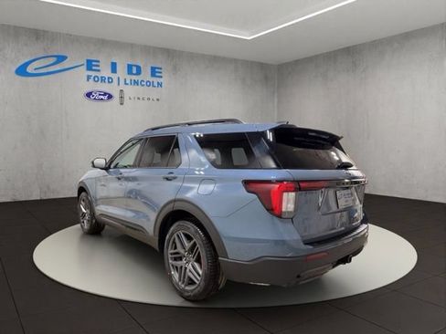 New 2026 Ford Explorer ST-Line w/ ST-Line Street Pack AWD/4WD image 5