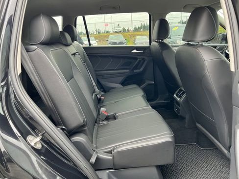 Used 2022 Volkswagen Tiguan SE image 13