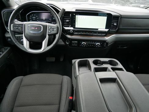 Used 2024 GMC Sierra 1500 Elevation image 14