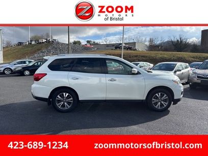 Used 2017 Nissan Pathfinder SL