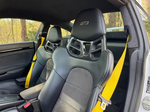 Used 2015 Porsche 911 GT3 image 27