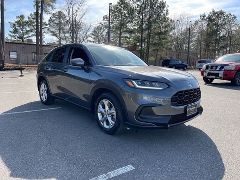 Certified 2025 Honda HR-V LX image 6