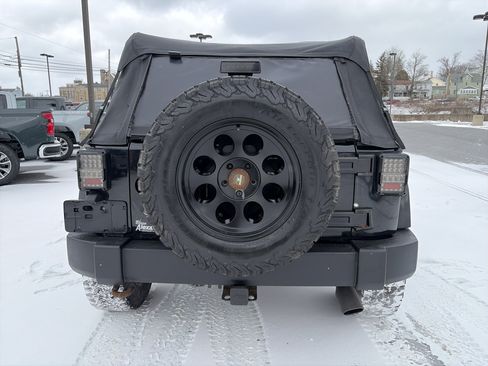 Used 2010 Jeep Wrangler Sport image 25