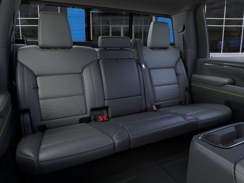 New 2026 Chevrolet Silverado 2500 ZR2 w/ LPO, Dark Essentials Package AWD/4WD image 17