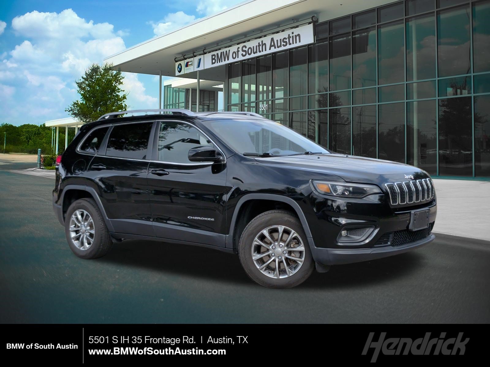 Used 2020 Jeep Cherokee Latitude Plus w/ Cold Weather Group AWD/4WD image 1