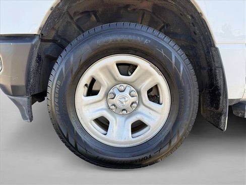 Used 2019 RAM 1500 Tradesman AWD/4WD image 25