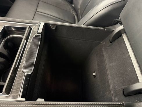 Used 2024 Jeep Wagoneer L Series II w/ Flexible Seating Group image 33