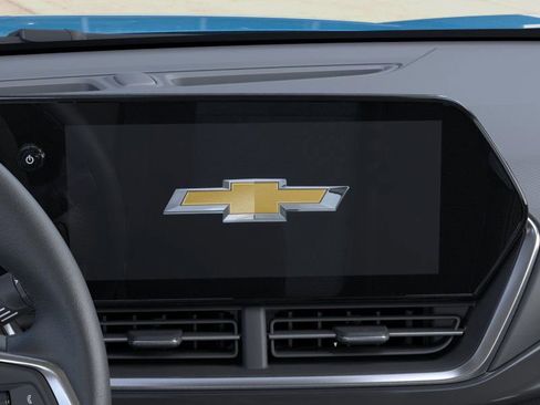 New 2026 Chevrolet Trax ACTIV w/ Sunroof Package FWD image 20