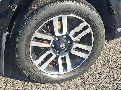 Used 2017 Toyota 4Runner Limited image 8