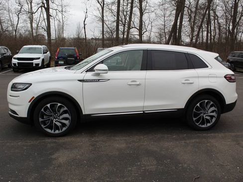 Used 2023 Lincoln Nautilus Reserve image 8