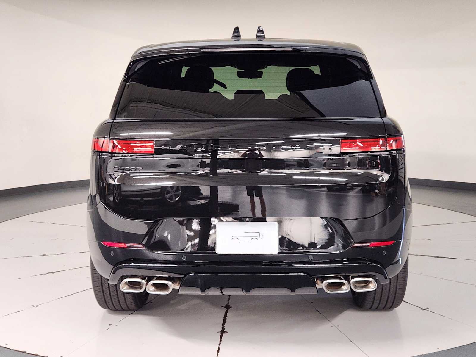 New 2026 Land Rover Range Rover Sport Dynamic SE AWD/4WD image 10