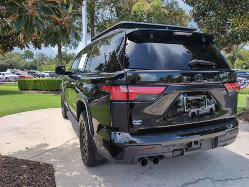 Certified 2025 Toyota Sequoia TRD Pro AWD/4WD image 8