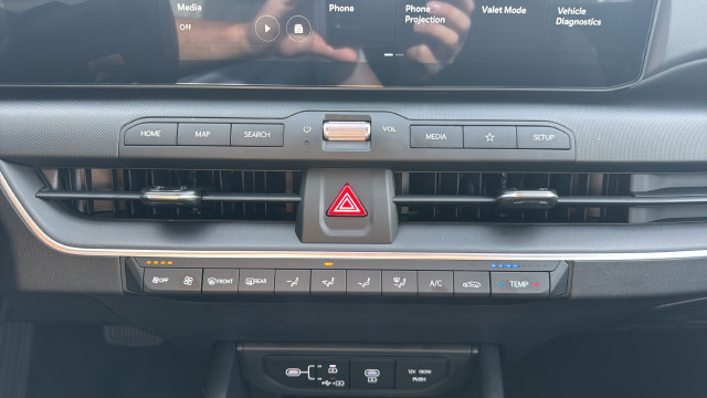 New 2026 Kia K4 FWD image 18
