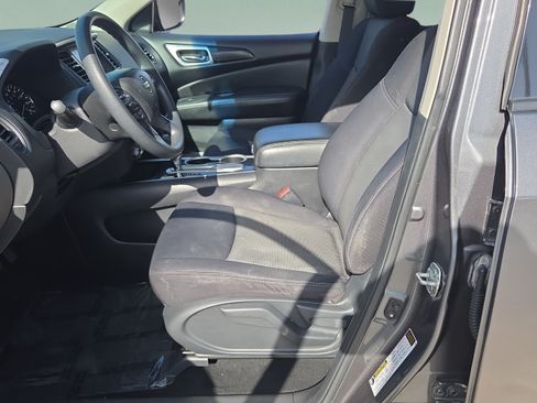 Used 2018 Nissan Pathfinder S FWD image 9