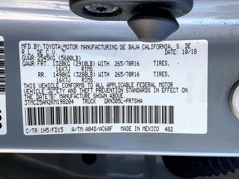 Used 2019 Toyota Tacoma TRD Off-Road w/ Technology Package image 32