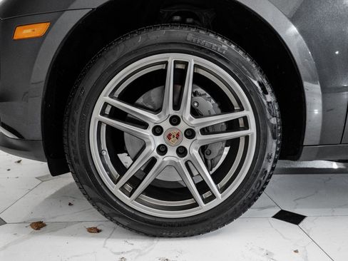 Used 2021 Porsche Macan S image 13