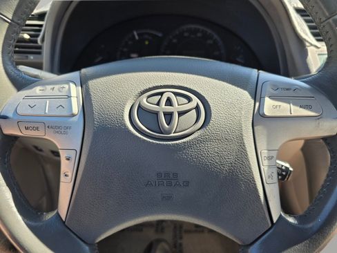 Used 2009 Toyota Camry Hybrid FWD image 3