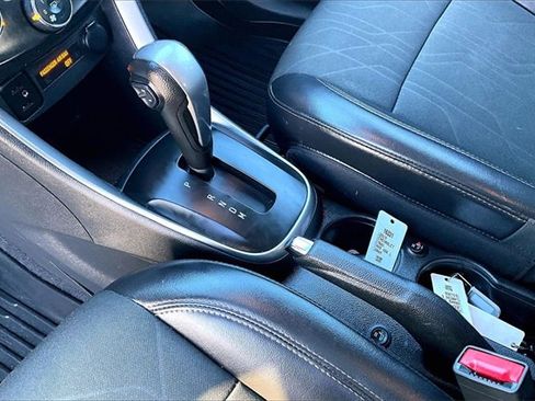 Used 2019 Chevrolet Trax LT w/ LT Convenience Package image 19