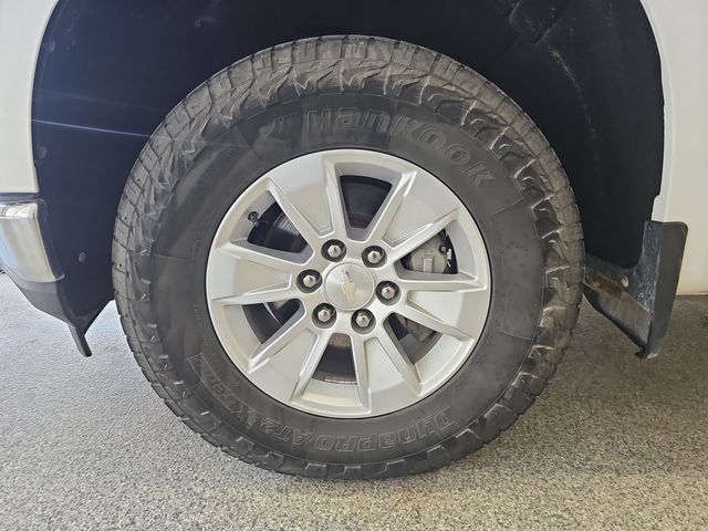 Used 2022 Chevrolet Silverado 1500 LT AWD/4WD image 22