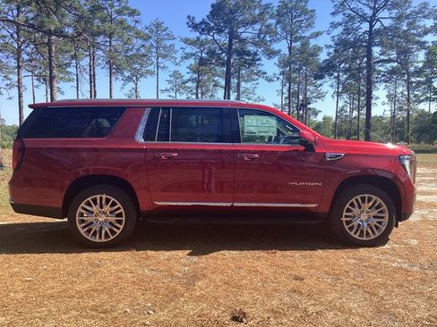 New 2026 GMC Yukon XL Elevation w/ LPO, Floor Liner Package image 29