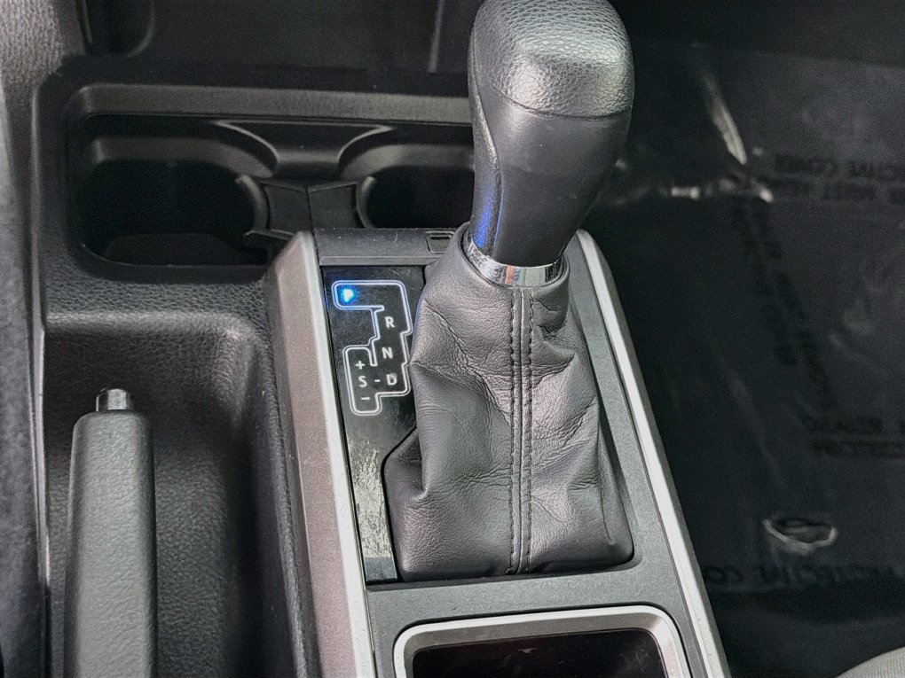 Used 2022 Toyota Tacoma SR5 RWD image 22