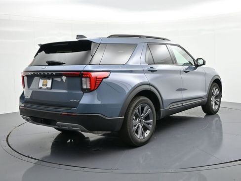 New 2026 Ford Explorer Active w/ Active Comfort Package image 6