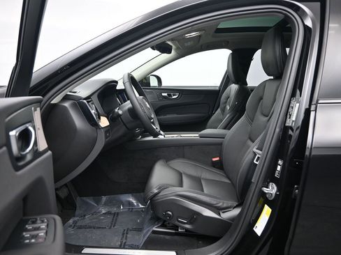 New 2026 Volvo XC60 B5 Ultra w/ Protection Package Premier image 21