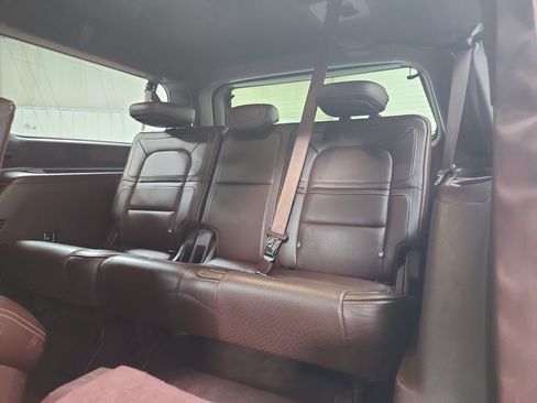 Used 2018 Lincoln Navigator L Black Label w/ Cargo Package AWD/4WD image 12