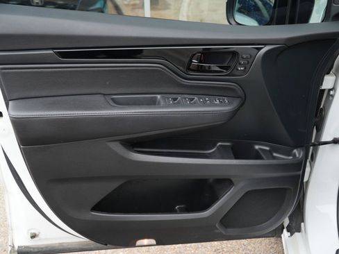 Used 2024 Honda Odyssey Touring image 8