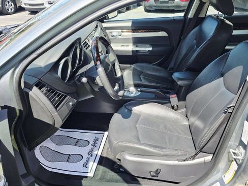 Used 2009 Chrysler Sebring Touring image 11