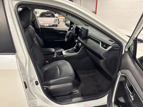Used 2021 Toyota RAV4 XLE Premium AWD/4WD image 49