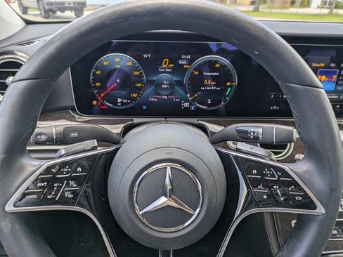 Used 2023 Mercedes-Benz E 350 Sedan image 24